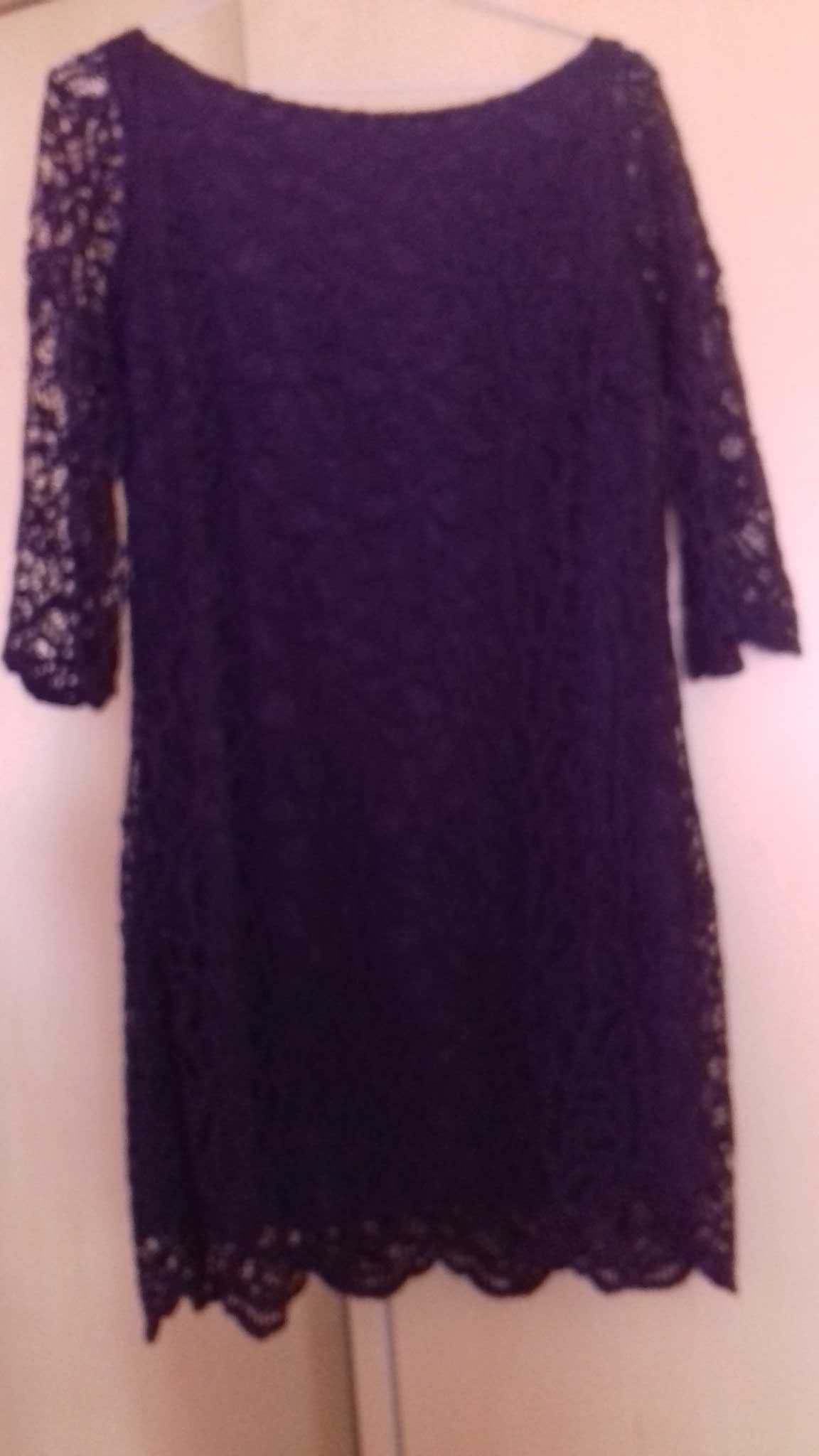 Vestido elegante rendado roxo M