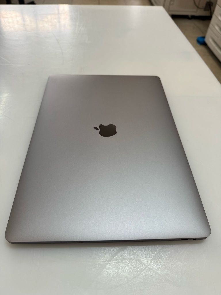 Portáti MacBook pro 2016