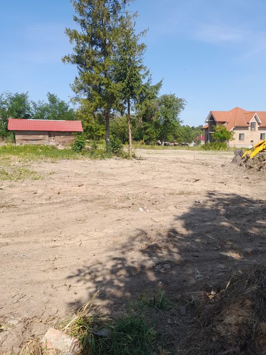 Продається зем.діл.в р-ні Пасічної 28сот.під буд.5хв.до тролейбуса ..