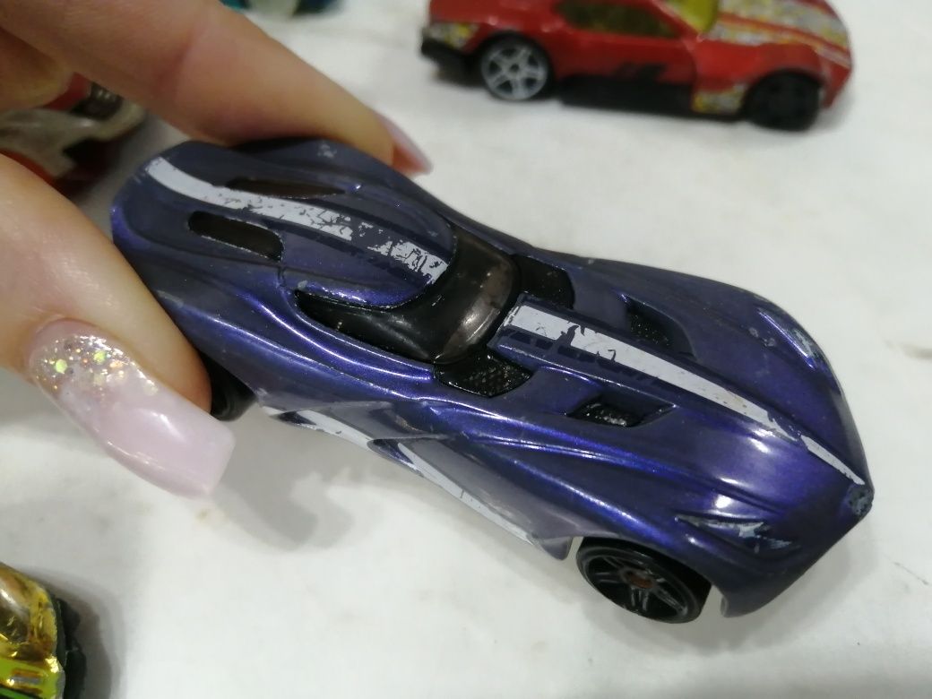 Машинки Hot Wheels, набор из 6 шт