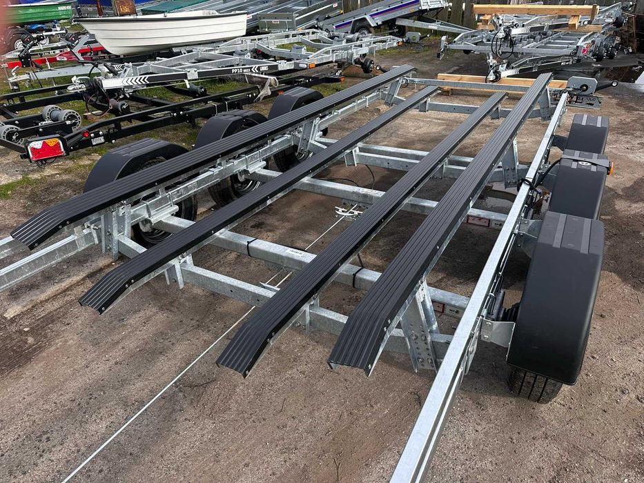 Przyczepa podłodziowa LORRIES S232 PP35-9825/3