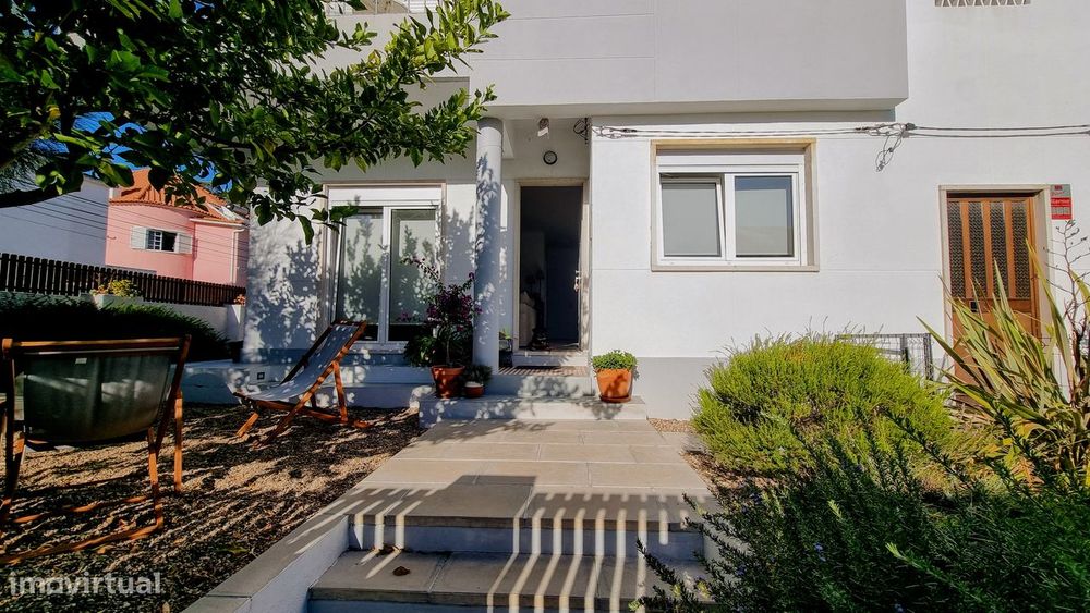 Andar de Moradia (R/C) | Jardim Privado 130m2 | T2