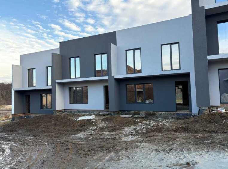 Продаж котедж 100 м² вул. Панькова, КМ "Дубовий Гай", с. Липники