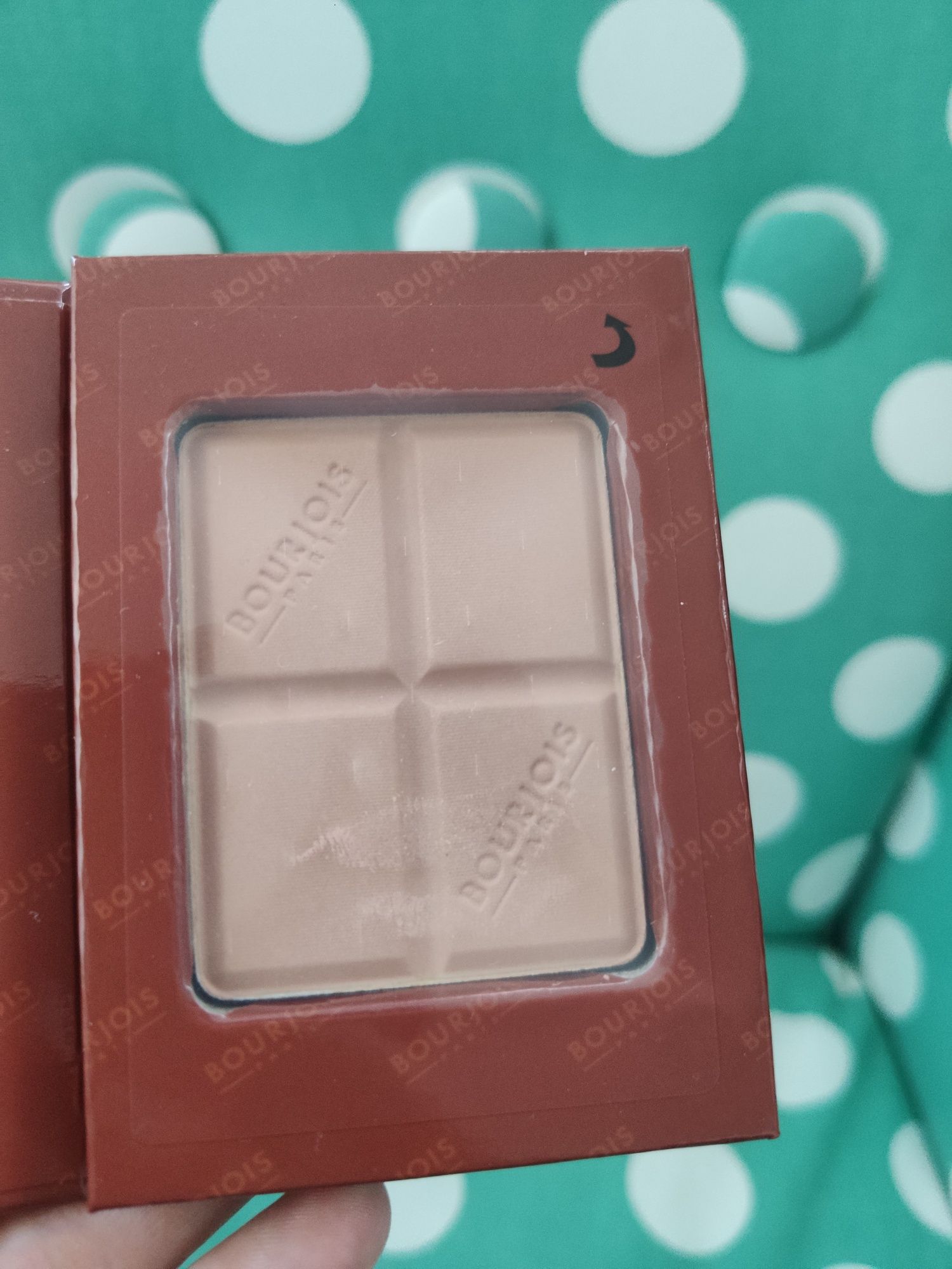 Puder brązujący bronzer Bourjois Paris Delice De Poudre 51