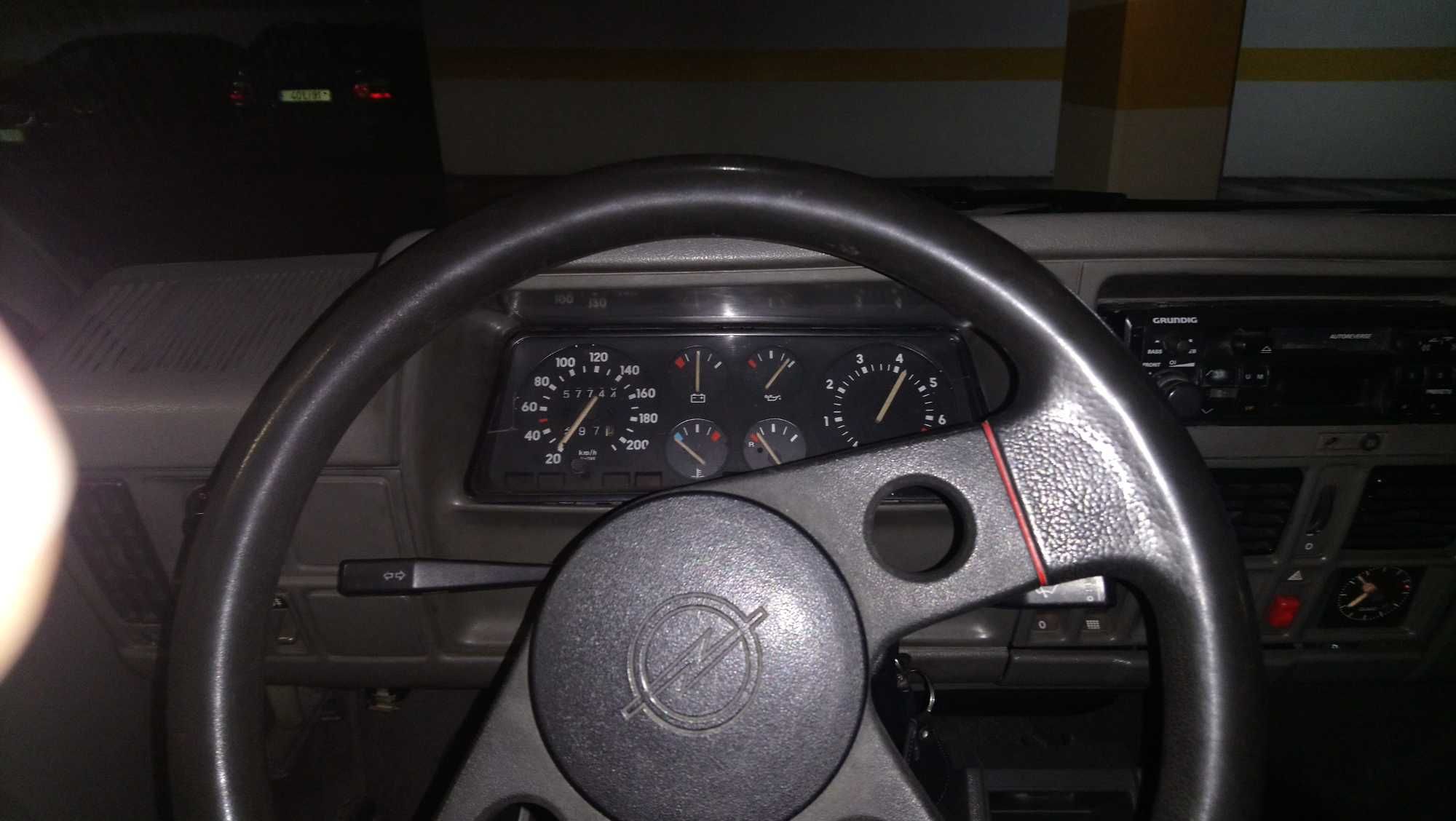 opel Corsa GT 1.4 garagem
