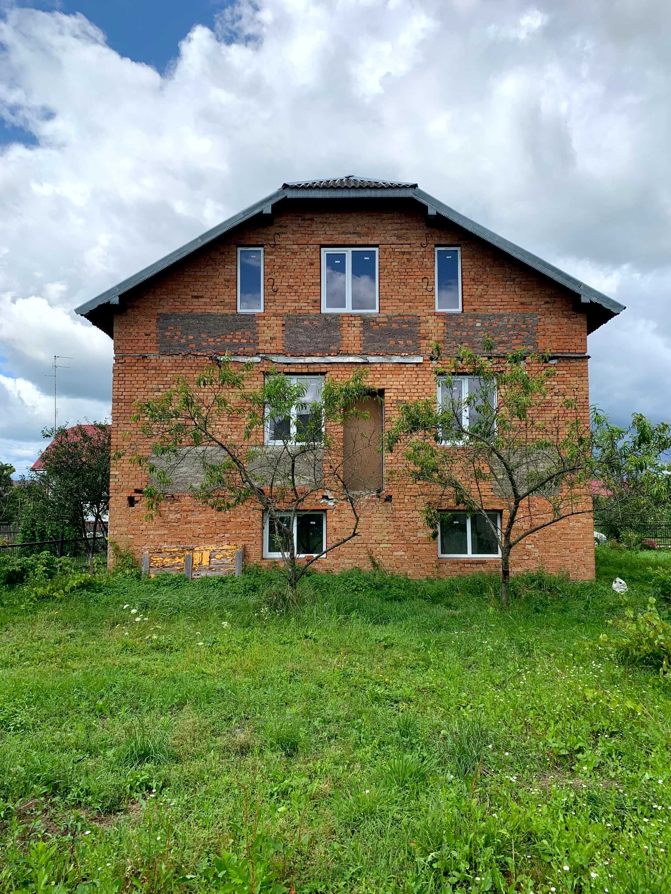 Продається цегляний будинок біля м.Стрий (7 км), с.Стрілків