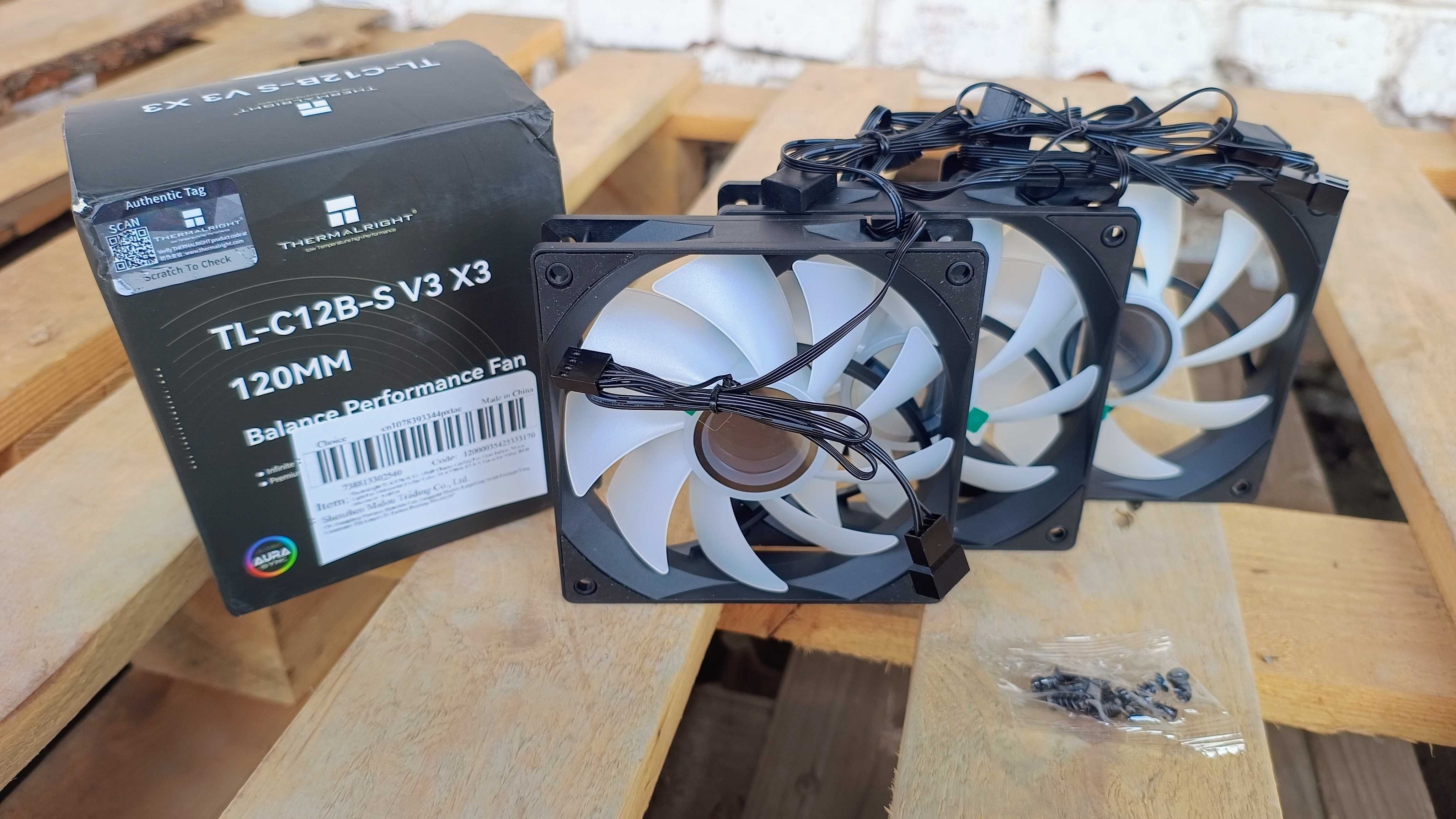 Комплект вентиляторів Thermalright TL-C12B-S V3 X3 з ARGB