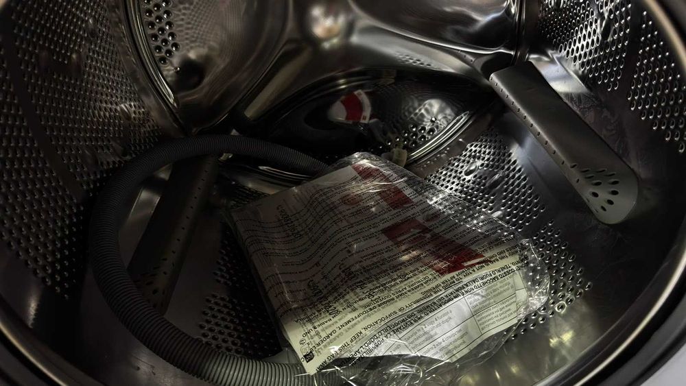 Нова пральна машина Hoover HWP 414AMBC/1-S