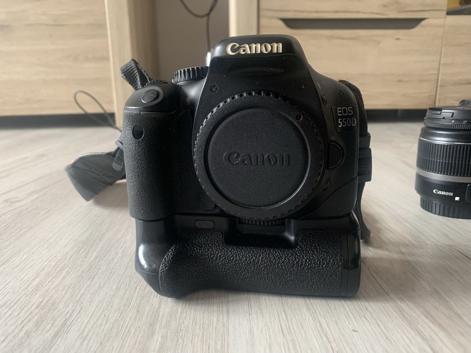 Aparat Canon EOS 550D