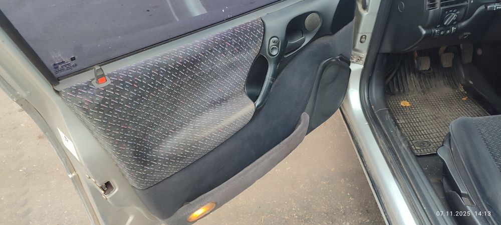 Продам Опель вектра в 1997рік газ бензин