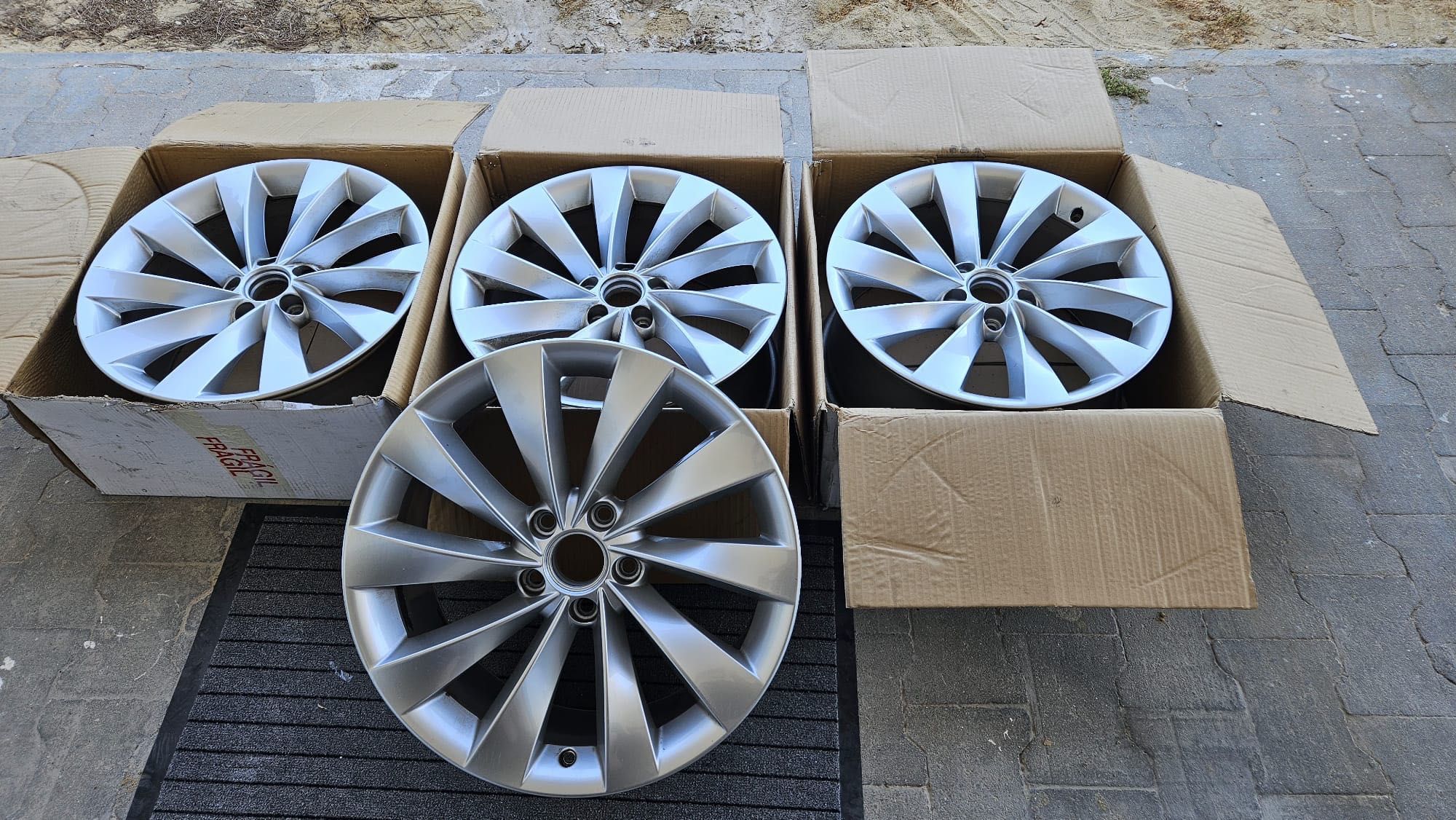 Jantes Originais VW 18'' 5x112 (conjunto de 4)