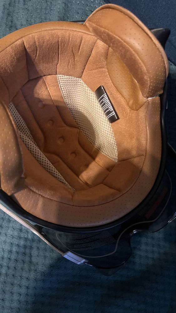 Piękny kask retro,nowy w kartonie.