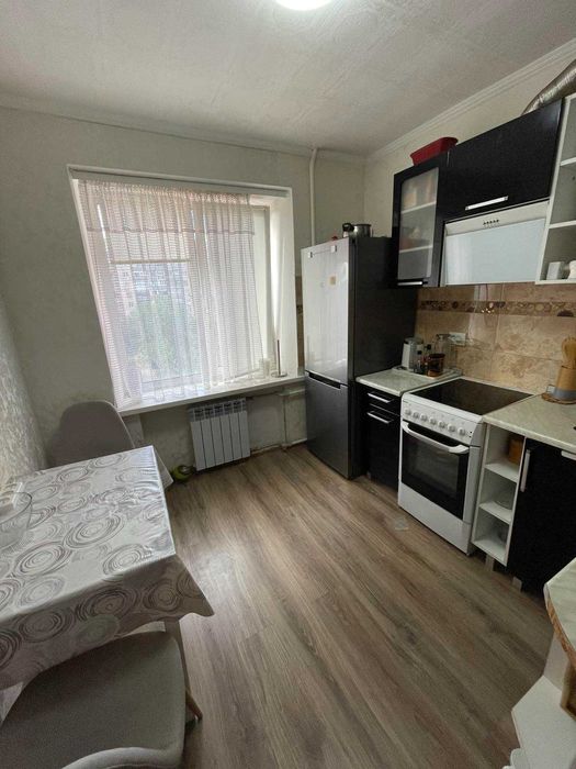 Продается 2-комнатная квартира в центре, ул. Свободы.