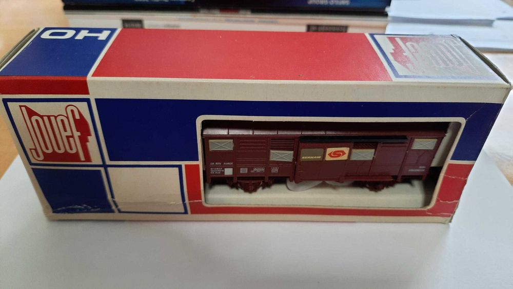 Vagão de carga Jouef com caixa - 35 euros