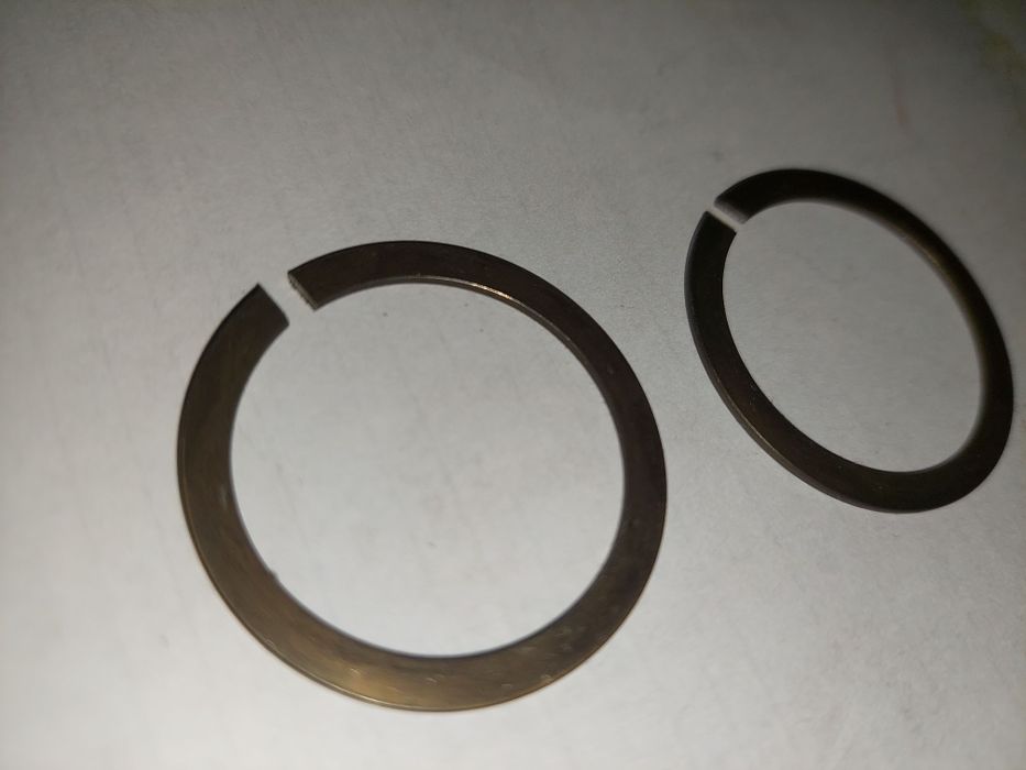 Nowy kpl naprawczy pierscienie zabezpieczenie lag zawieszen wsk125/175