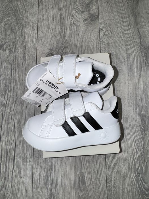 Кроссы adidas 24p