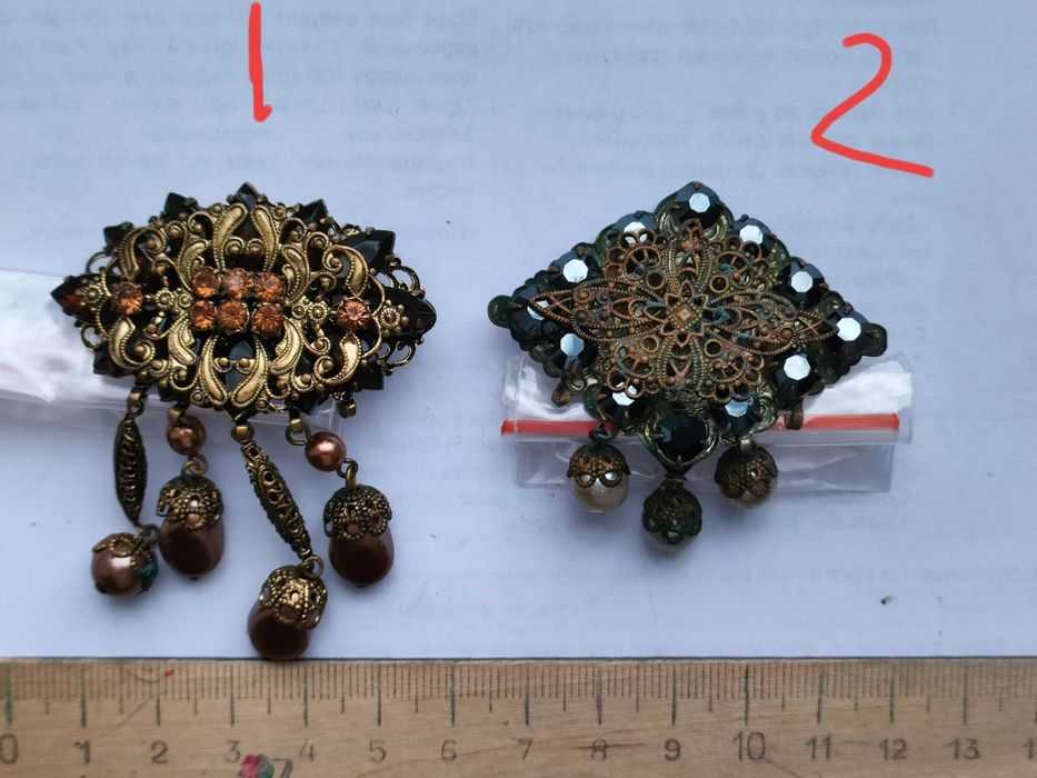 Брошь  Чехия  старая