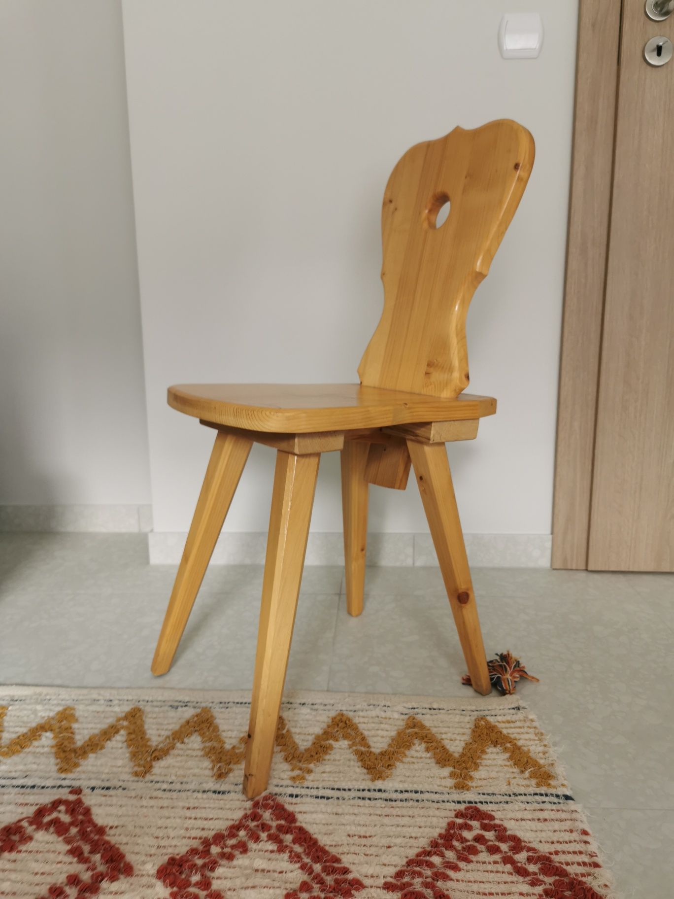 Krzesło lite drewno - zydel podhalański styl