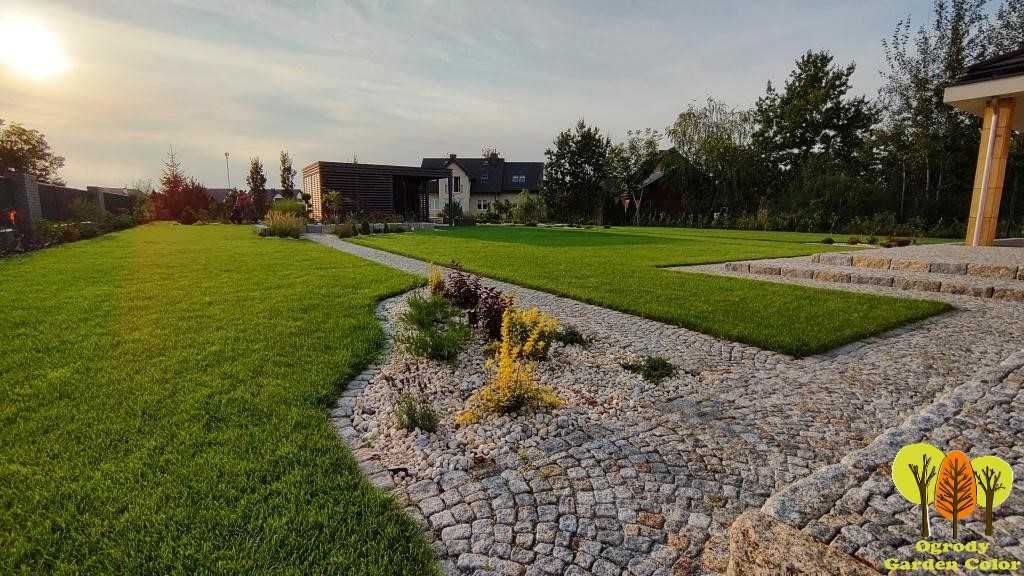 Zakładanie ogrodów Mini-ładowarka Trawa z rolki Nawadnianie Drenaż