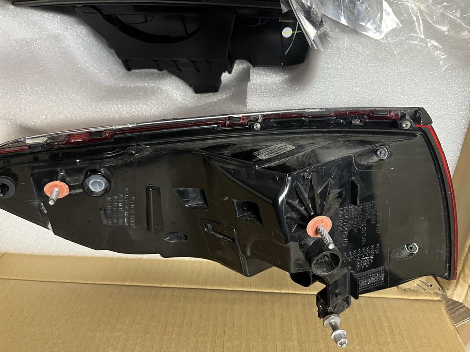 Задні фонарі комплект (L+R зовн+внутр) Mercedes GLS X167 20-23 Америка