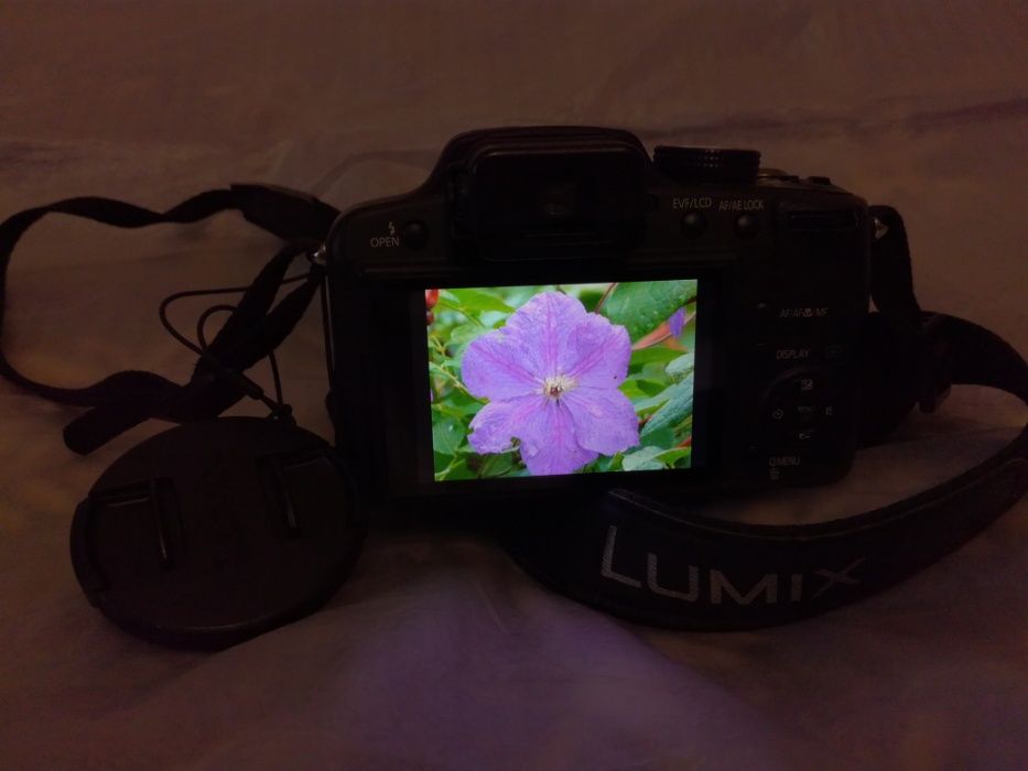 Цыфровой фотоаппарат Lumix FZ45