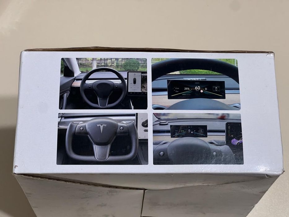 Додатковий дисплей приборної панелі до Tesla модель 3/Y