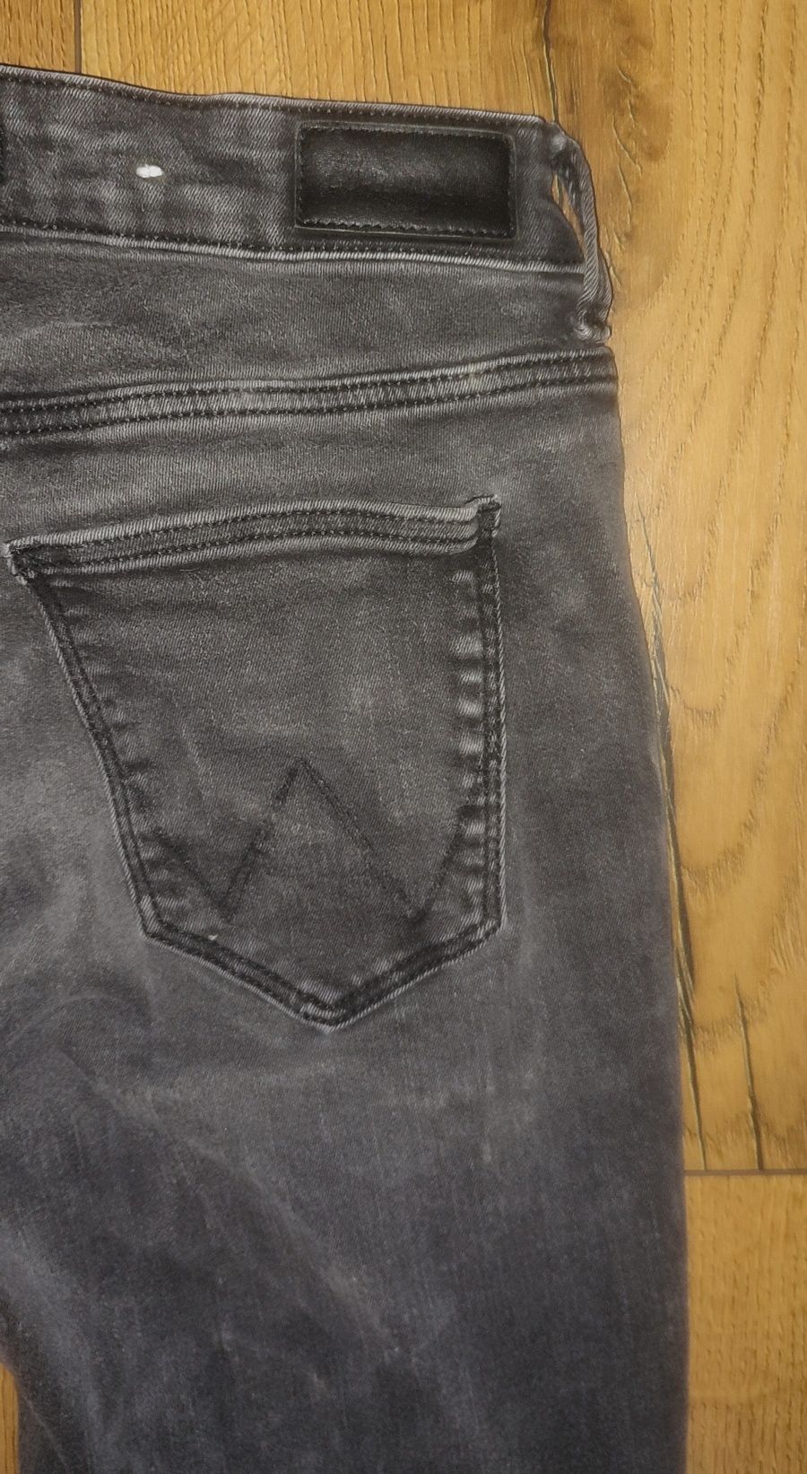 Spodnie Wrangler 30/32 pas 72-84 cm skinny