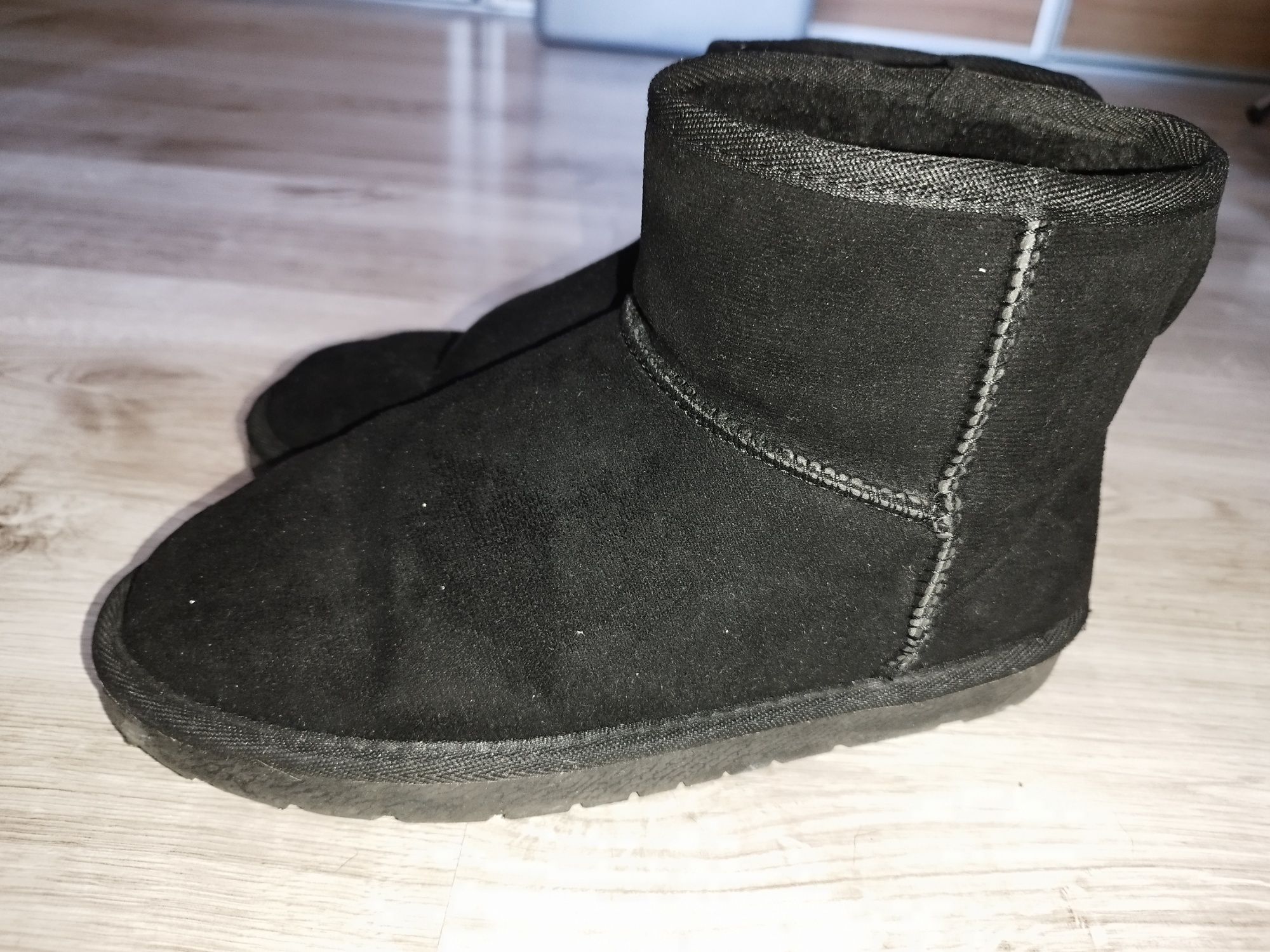 Buty a la uggy marki 157 rozmiar 38/39