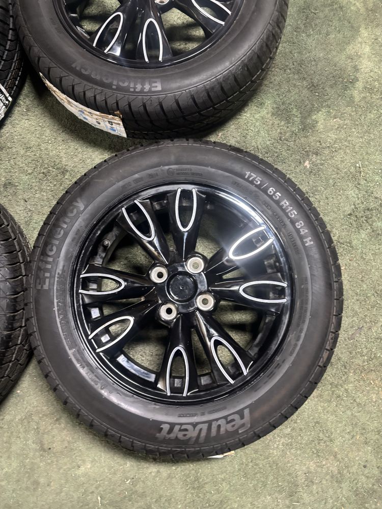 4x100 60,1 5J15 ET47 175/65R15 84H FEUVERT EFFICIENCY koła microcar