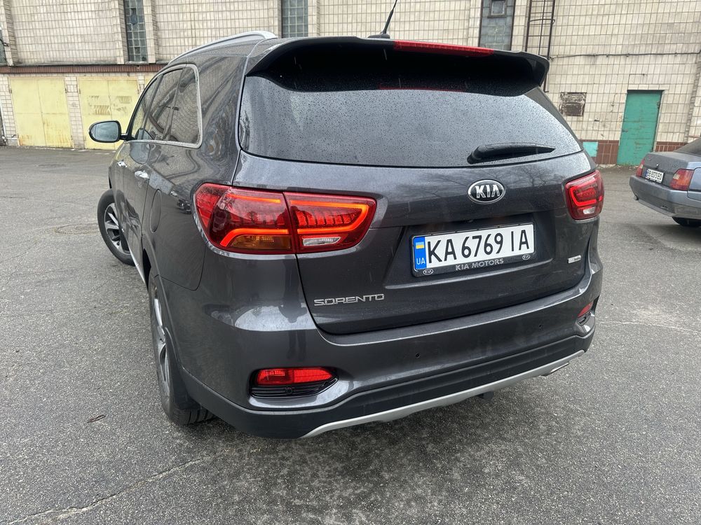 Kia Sorento 2.2 crdi 2018 офіціал