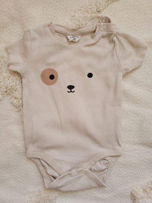 Body Kappahl beż misiu chłopiec 68