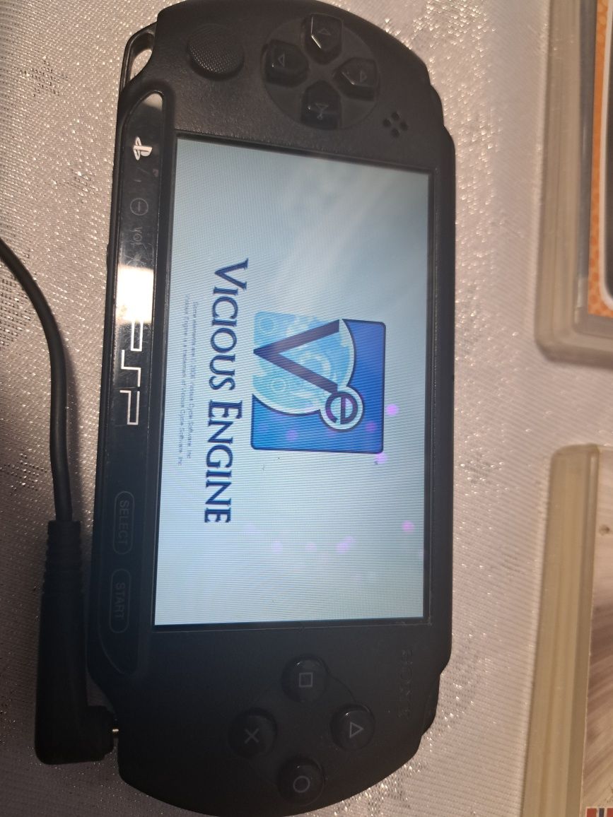 PSP mini , z grami , stan idealny. Wrocław.