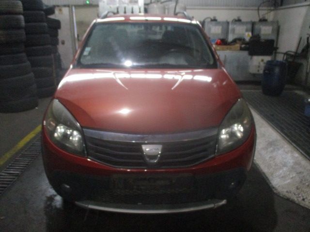 Carro MOT:  K9K 892 CXVEL: JR5346 DACIA SANDERO 2011 1.5DCI 90CV 5P VERMELHO DIESEL