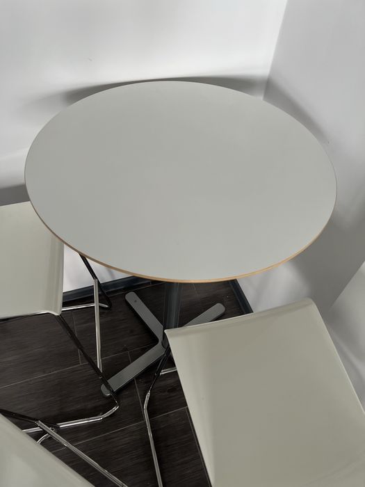 Sprzedam stolik barowy i 3 hokery