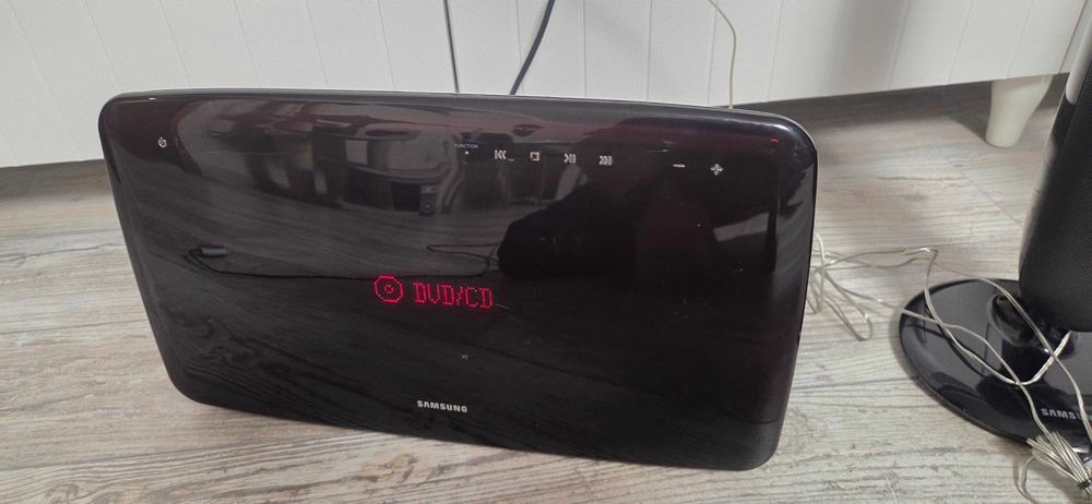 Kino domowe Samsung HT-X710