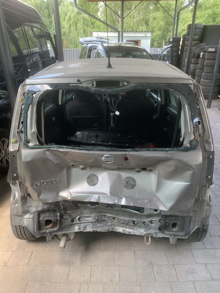 Нісан Нота 1.6v16 на АКПП