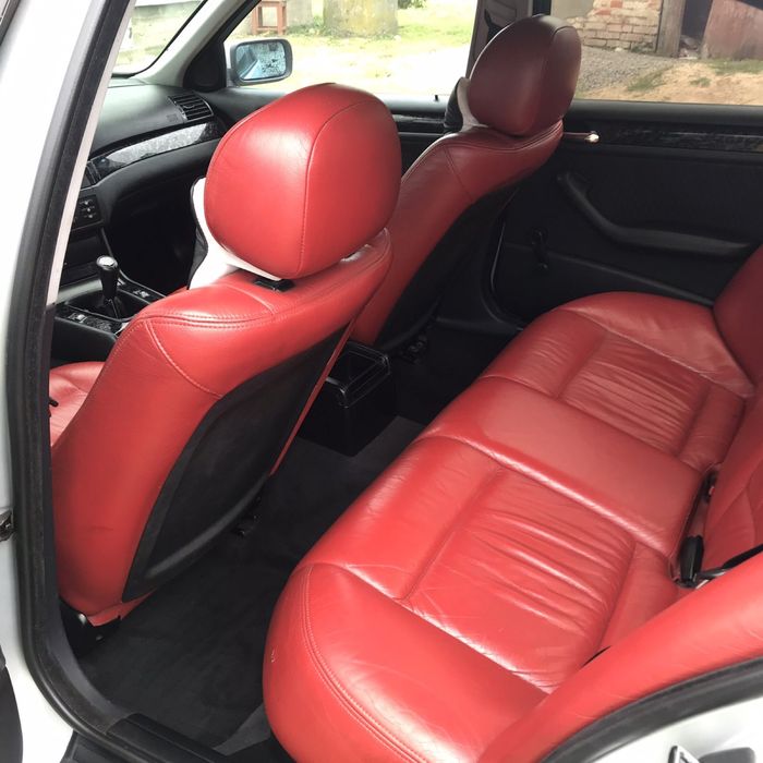 BMW E46 1999  рік 1.9 бензин