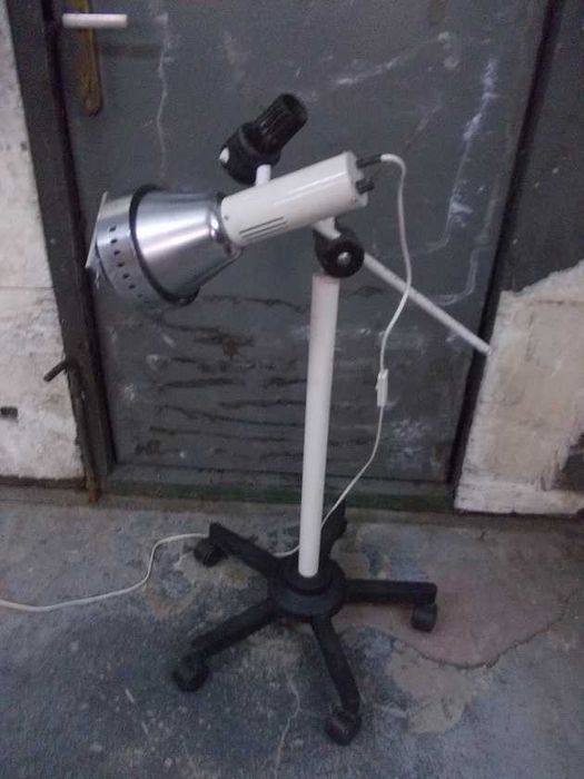 Stara lampa lekarska sprawna