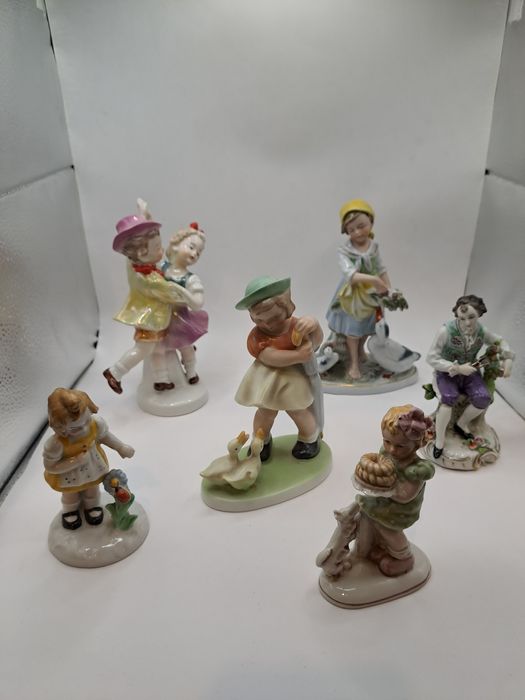 Статуетка. Статуэтка. Фарфоровая статуэтка. Дети.