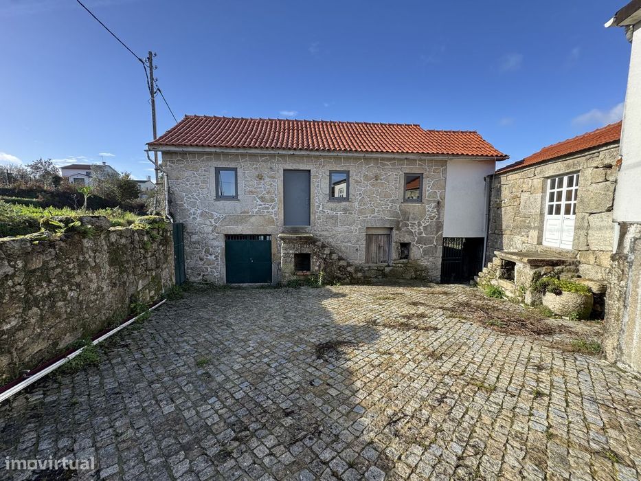 Moradia T4, em granito – Oliveira de Frades