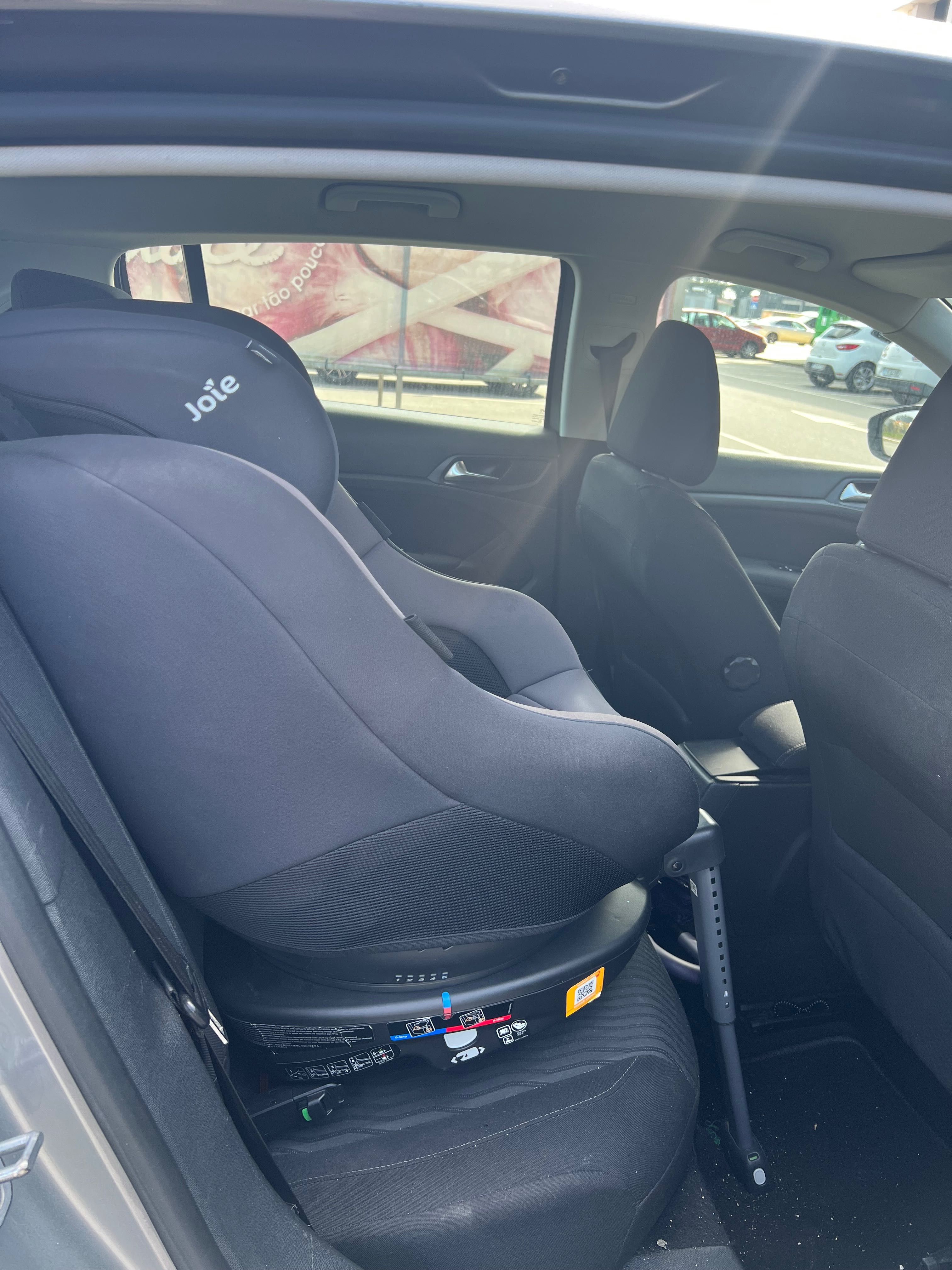 Cadeira Auto Spin 360 da Joie Cinza