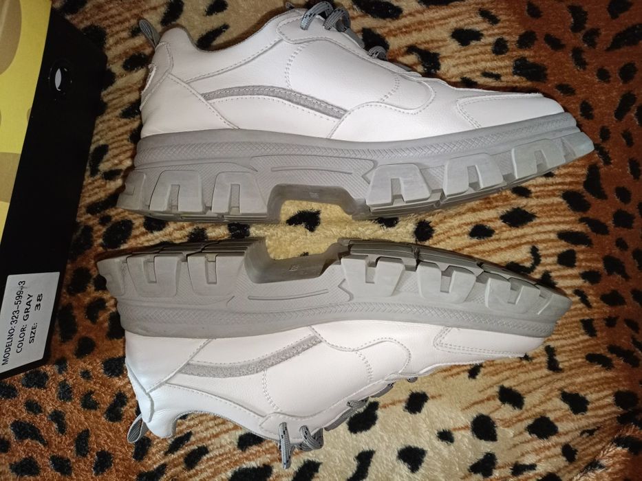 Демосезонные кожаные кроссовки Lonza 37/38 p. 24 см