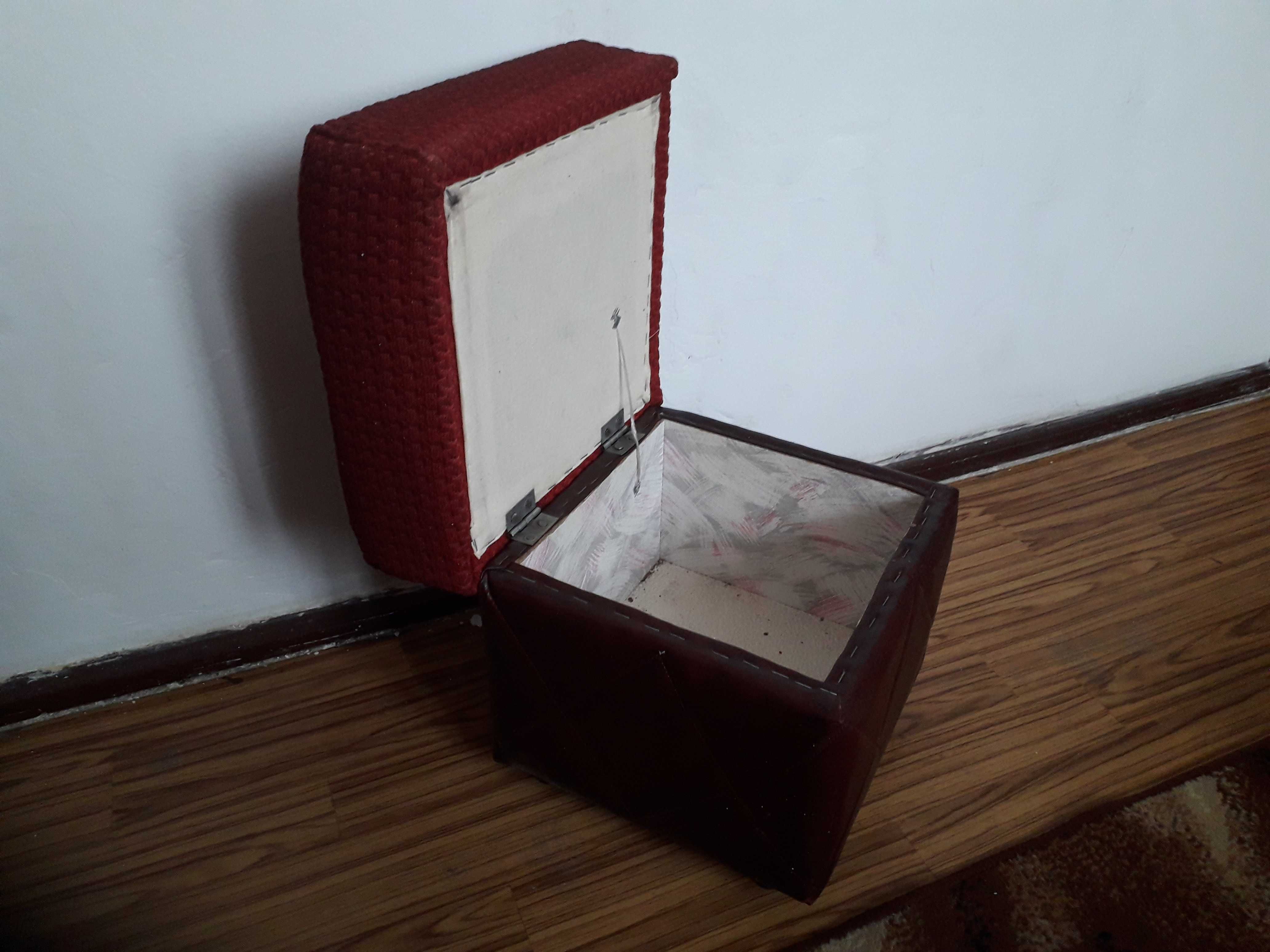Pojemny  taboret