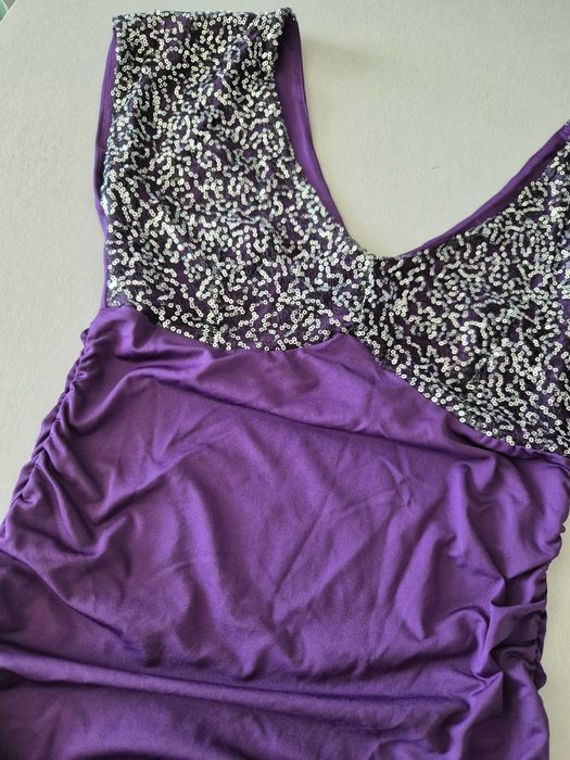Fioletowa wieczorowa sukienka cekiny dopasowana r. 34 (XS)