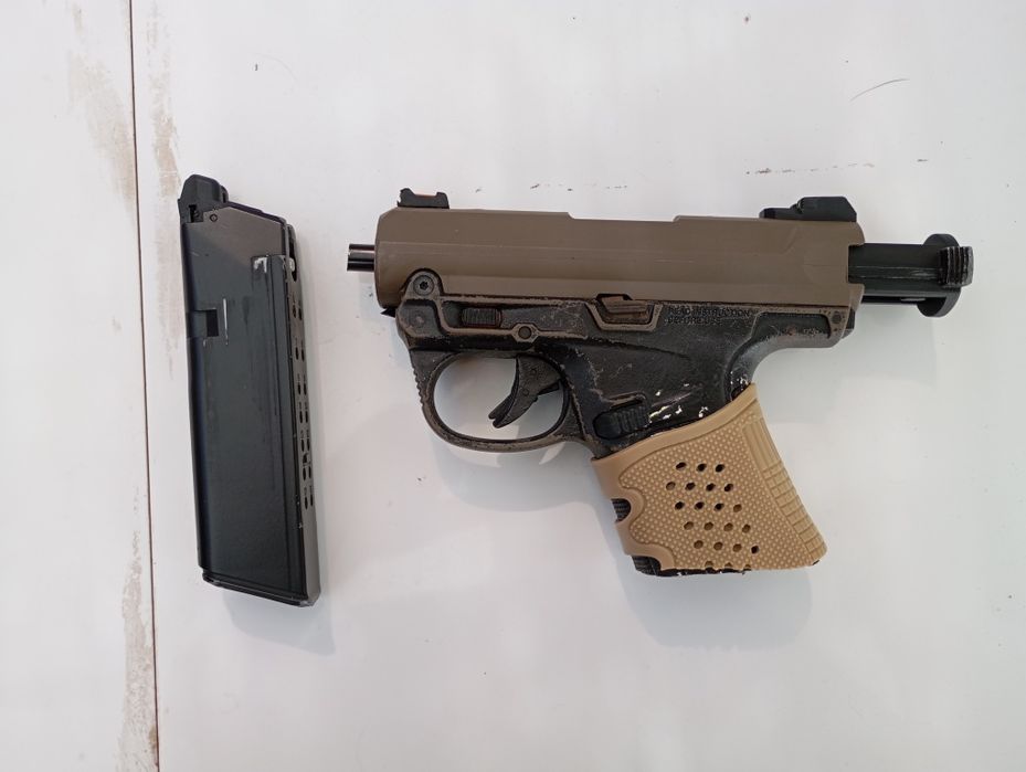 (Urgente)Airsoft Automática Gás (Negociável)