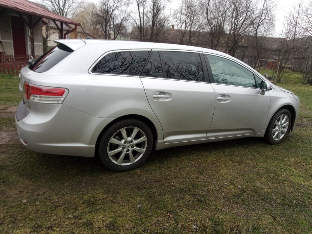 Avensis t27 2009 combi automat 2,0 benzyna 168tys/km