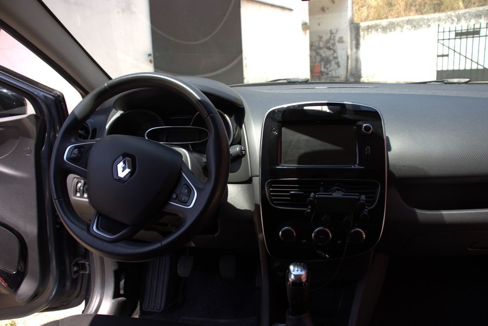 Renault Clio Tourer 0.9 Gasolina Impecável