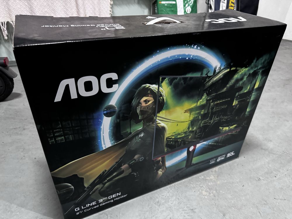 Monitor Curvo GAMING AOC 27” 3rd Generation 165hz