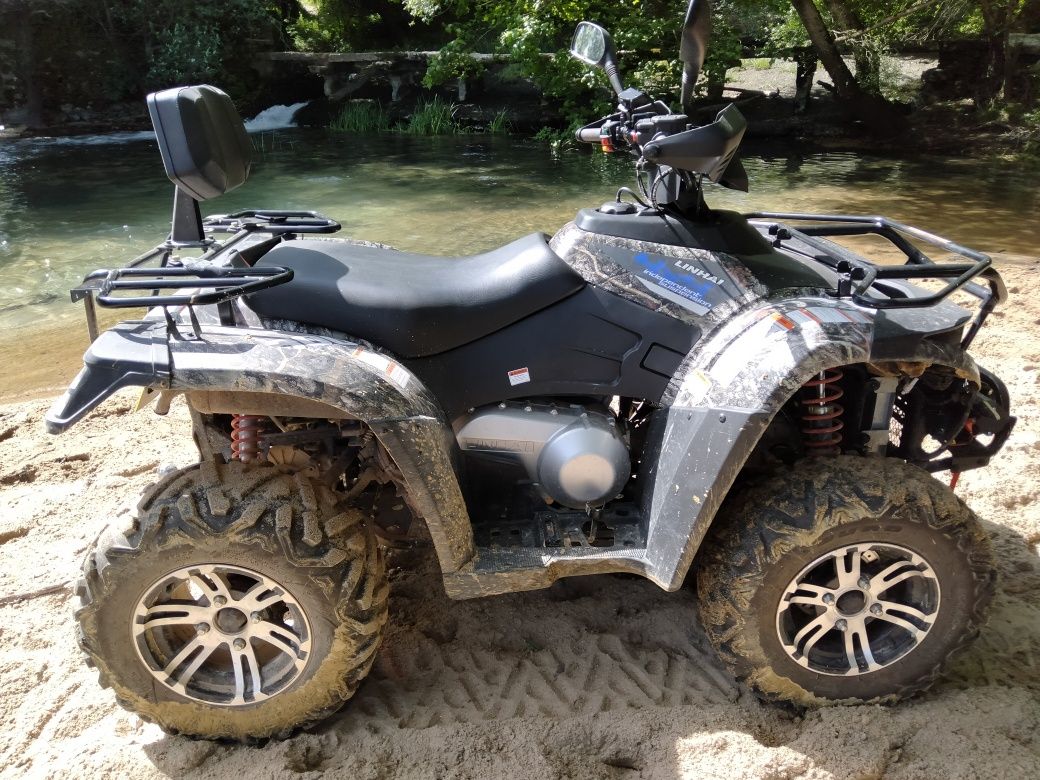 Vendo Moto 4 Linhai Camo