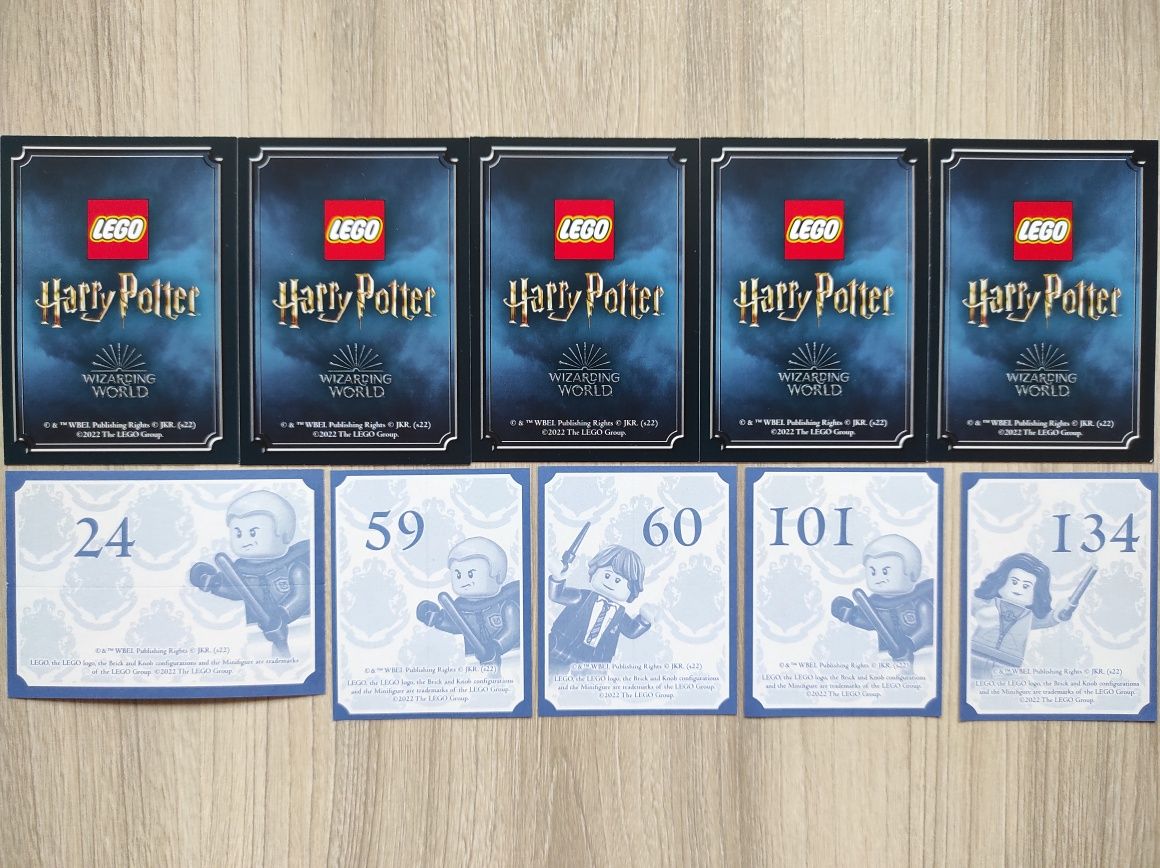 Karty i naklejki z serii Harry Potter z 2022r.